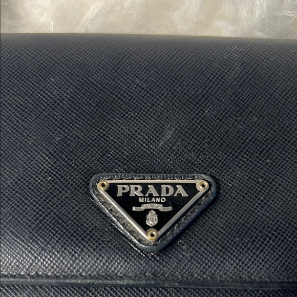 Prada Black Logo Vitello Move Long Leather Wallet p41 - Picture 3 of 16